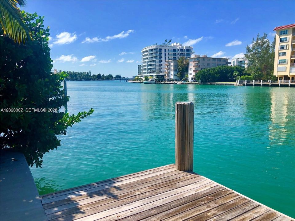 En Venta: $7,000,000 (0.21 acres)