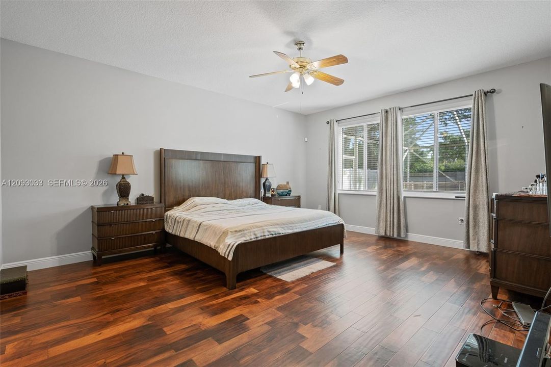 For Rent: $6,500 (4 beds, 3 baths, 3481 Square Feet)