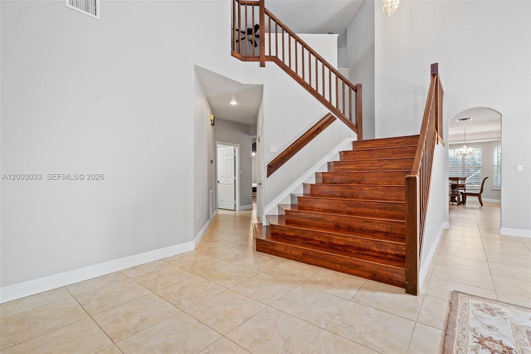 For Rent: $6,500 (4 beds, 3 baths, 3481 Square Feet)