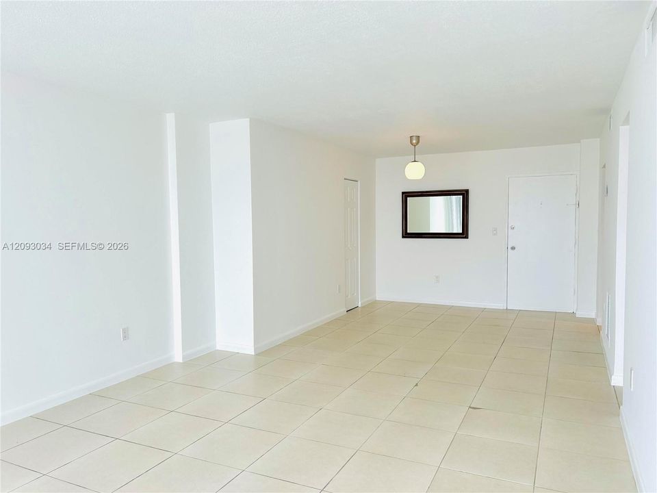 En Renta: $2,495 (1 camas, 1 baños, 940 Pies cuadrados)