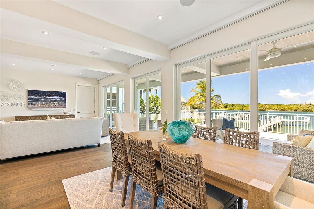 For Sale: $10,899,000 (6 beds, 5 baths, 4823 Square Feet)
