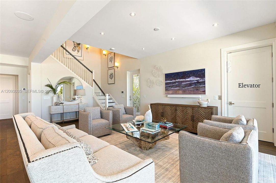 For Sale: $10,899,000 (6 beds, 5 baths, 4823 Square Feet)