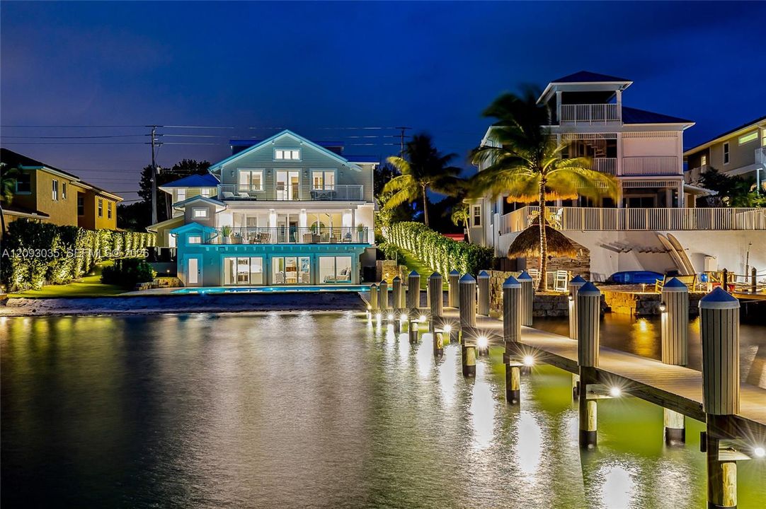 For Sale: $10,899,000 (6 beds, 5 baths, 4823 Square Feet)