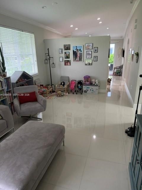 En Venta: $530,000 (3 camas, 2 baños, 1324 Pies cuadrados)
