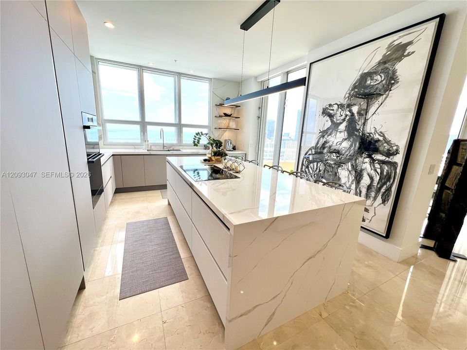 En Renta: $14,500 (3 camas, 3 baños, 2627 Pies cuadrados)