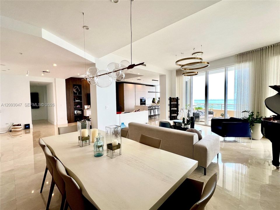 En Renta: $14,500 (3 camas, 3 baños, 2627 Pies cuadrados)