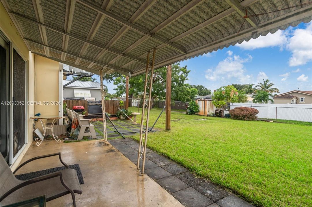 For Sale: $600,000 (2 beds, 2 baths, 1609 Square Feet)