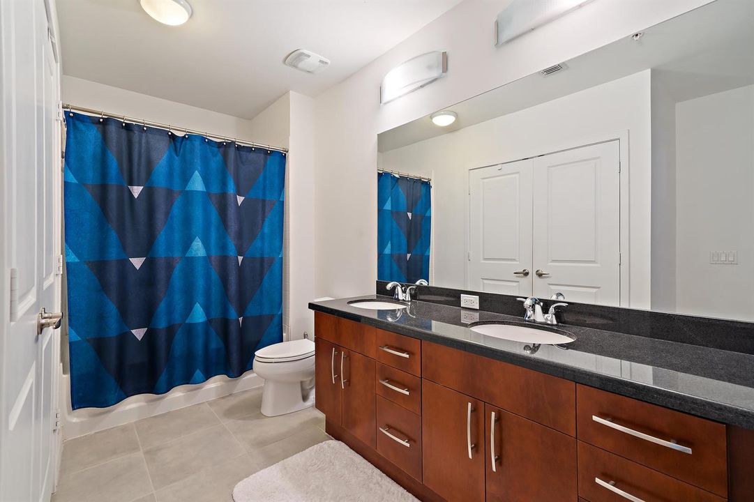 039-300SAustralianAve-WestPalmBeach-FL-f