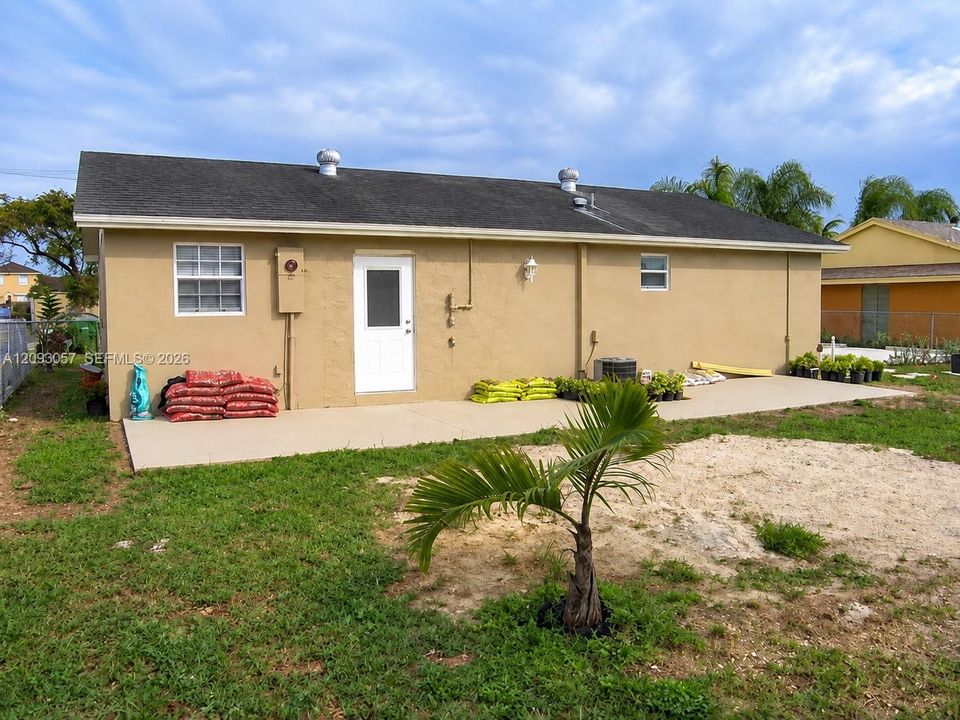 For Sale: $446,100 (3 beds, 2 baths, 1232 Square Feet)
