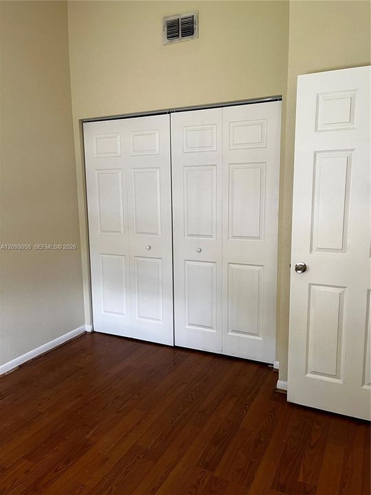 En Venta: $299,000 (3 camas, 2 baños, 1024 Pies cuadrados)
