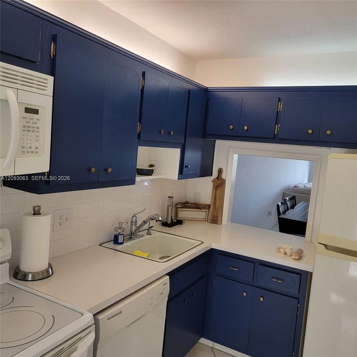 В аренду: $2,500 (2 спален, 2 ванн, 980 Квадратных фут)
