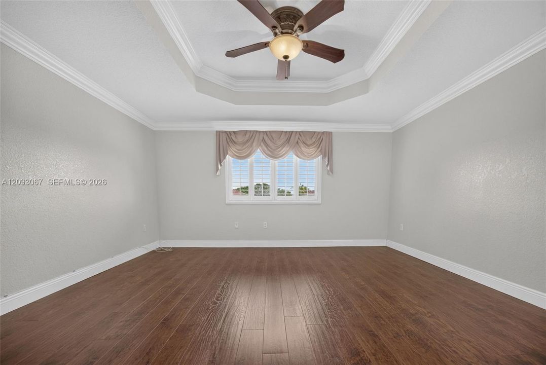 For Sale: $989,000 (4 beds, 3 baths, 2545 Square Feet)