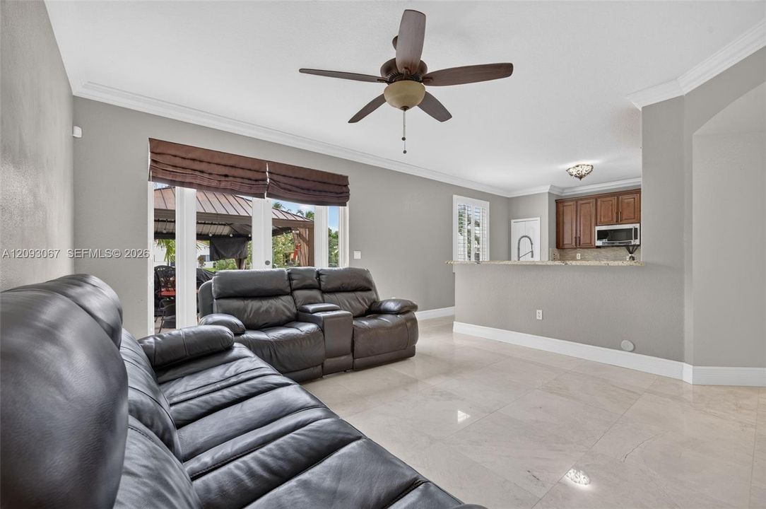 For Sale: $989,000 (4 beds, 3 baths, 2545 Square Feet)