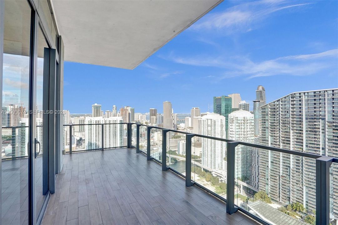 В аренду: $17,250 (4 спален, 4 ванн, 2991 Квадратных фут)