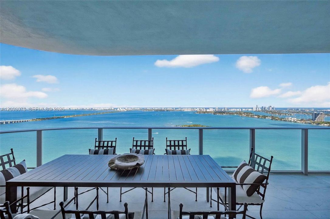 For Sale: $2,900,000 (4 beds, 5 baths, 2310 Square Feet)