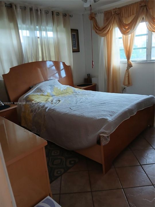 For Sale: $135,000 (2 beds, 2 baths, 960 Square Feet)