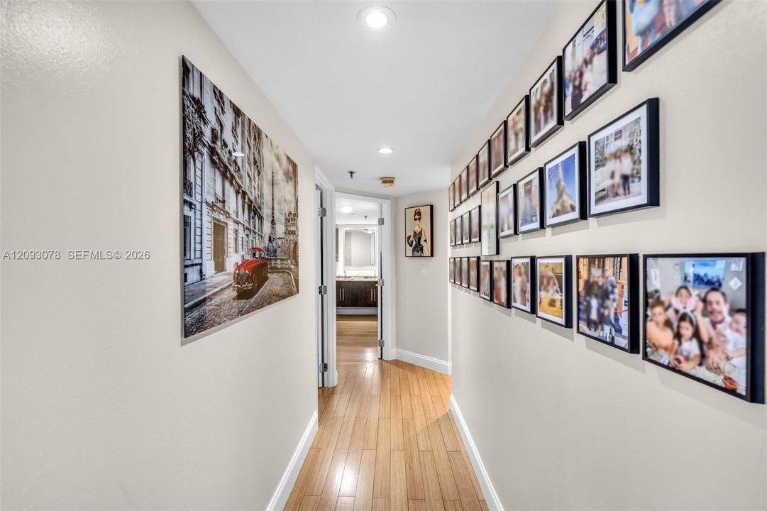 En Venta: $650,000 (2 camas, 2 baños, 1278 Pies cuadrados)