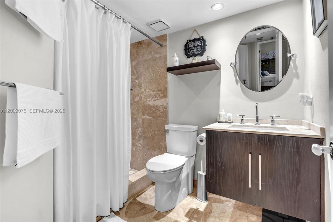 En Venta: $650,000 (2 camas, 2 baños, 1278 Pies cuadrados)