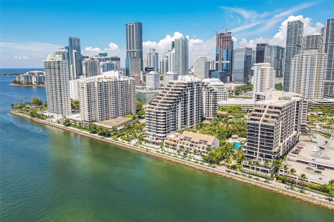 En Venta: $650,000 (2 camas, 2 baños, 1278 Pies cuadrados)