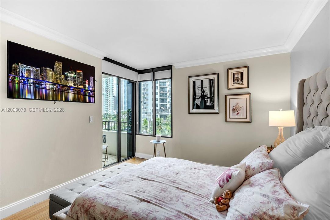 En Venta: $650,000 (2 camas, 2 baños, 1278 Pies cuadrados)