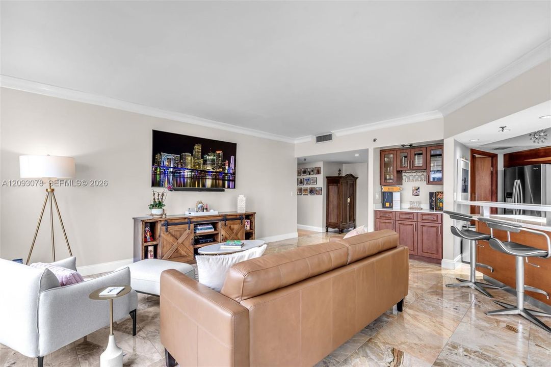 En Venta: $650,000 (2 camas, 2 baños, 1278 Pies cuadrados)