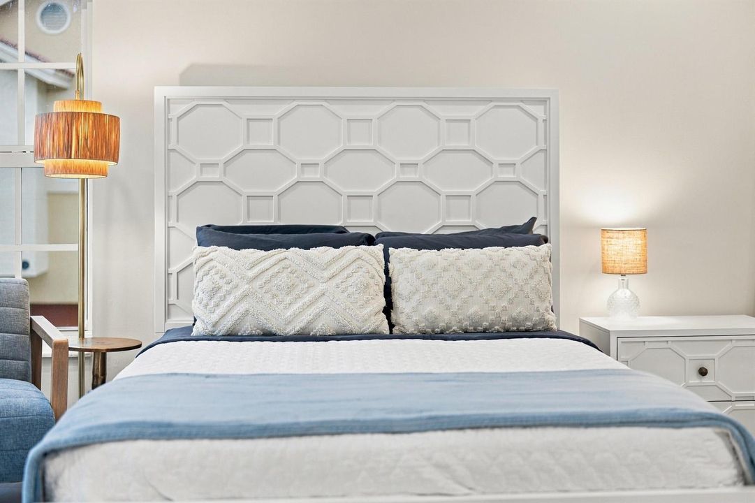 82_066__jjl6804