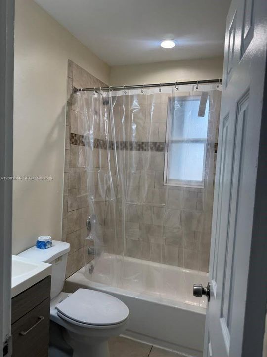 For Rent: $3,200 (3 beds, 2 baths, 1279 Square Feet)