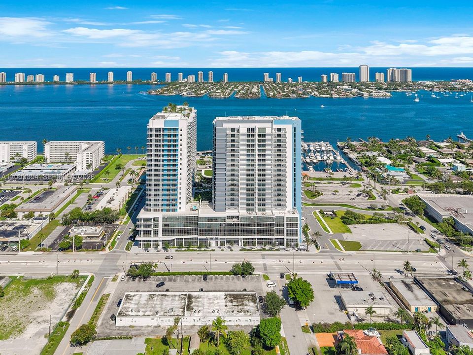 For Sale: $4,499,000 (3 beds, 3 baths, 3149 Square Feet)