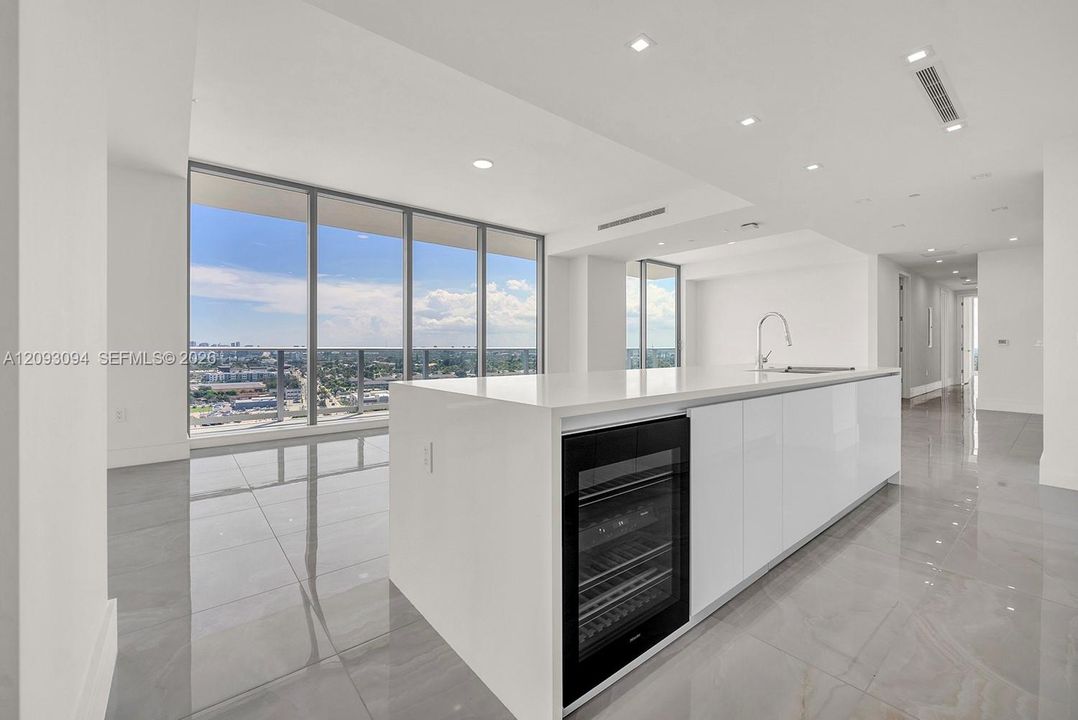 For Sale: $4,499,000 (3 beds, 3 baths, 3149 Square Feet)