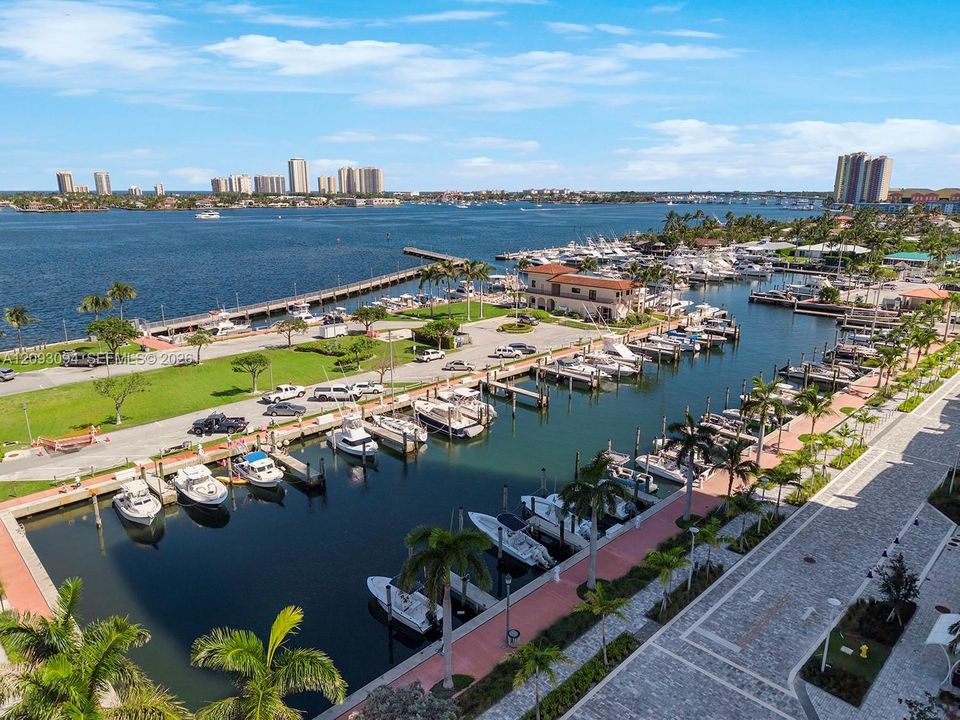 For Sale: $4,499,000 (3 beds, 3 baths, 3149 Square Feet)