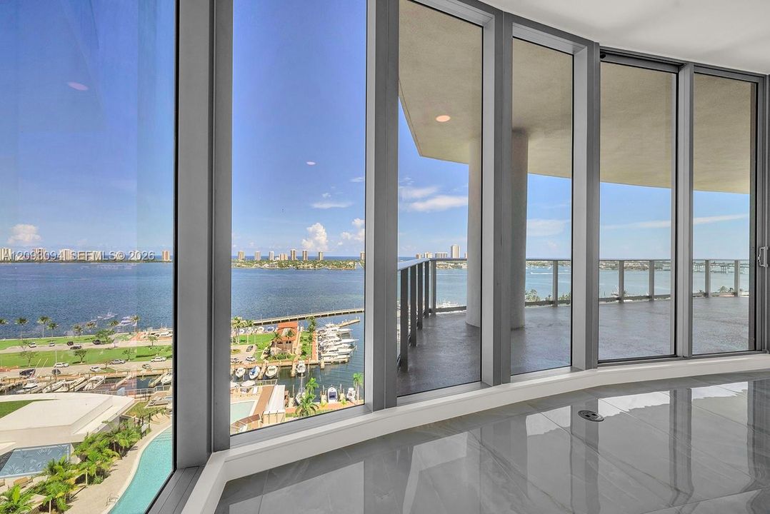 For Sale: $4,499,000 (3 beds, 3 baths, 3149 Square Feet)