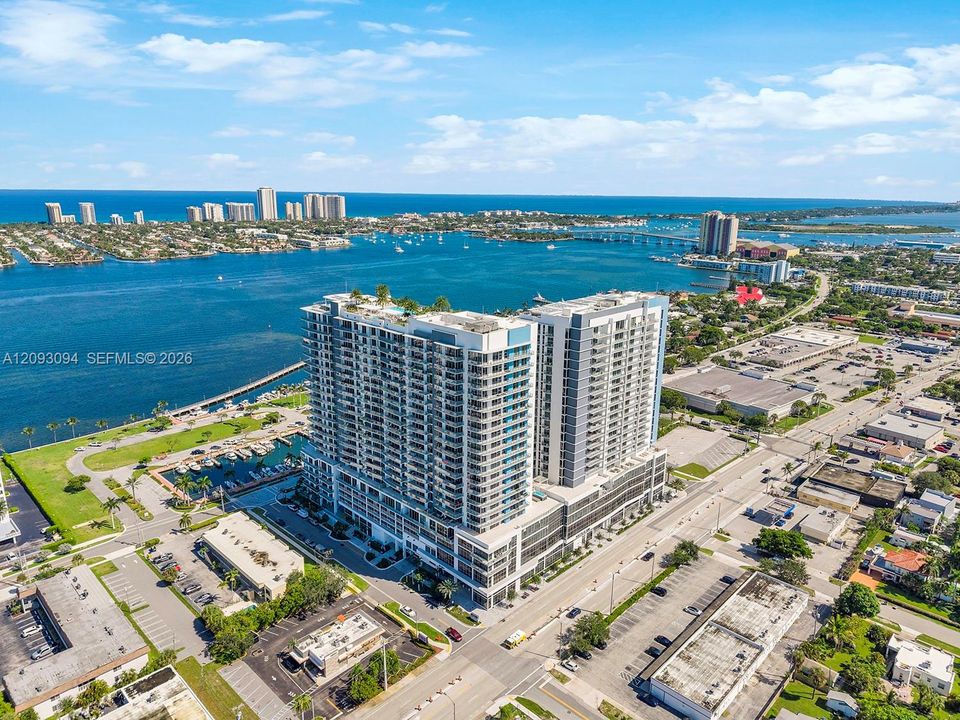 For Sale: $4,499,000 (3 beds, 3 baths, 3149 Square Feet)