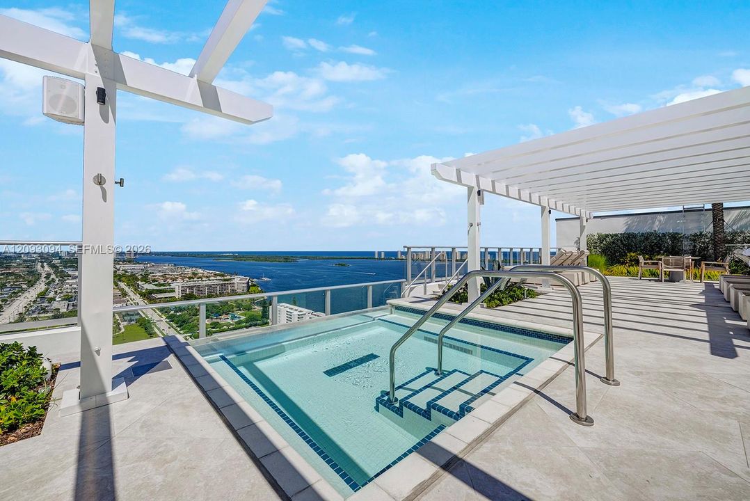 For Sale: $4,499,000 (3 beds, 3 baths, 3149 Square Feet)