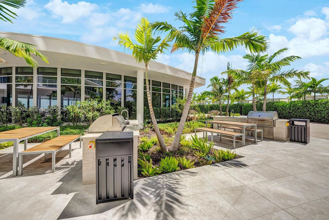 For Sale: $4,499,000 (3 beds, 3 baths, 3149 Square Feet)