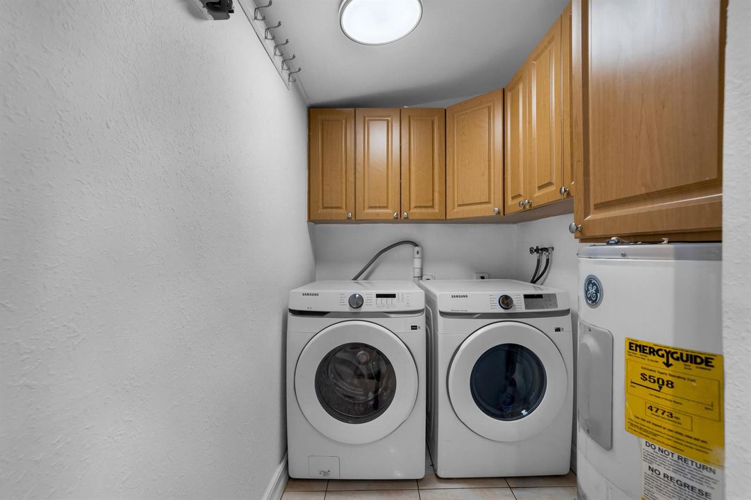 Laundry Room & Cabinet Storage