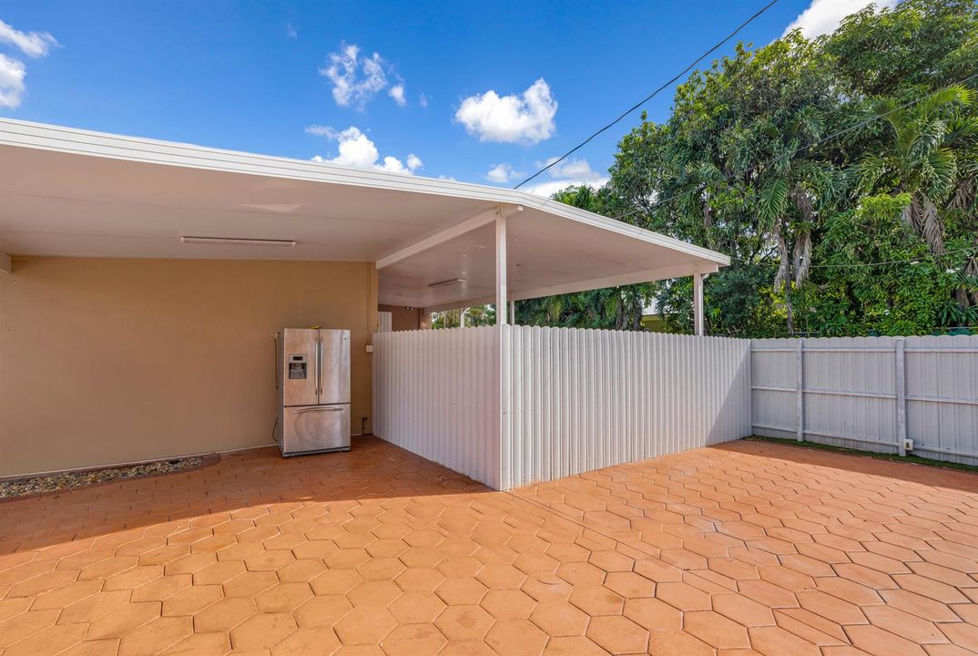 Covered Rear Area