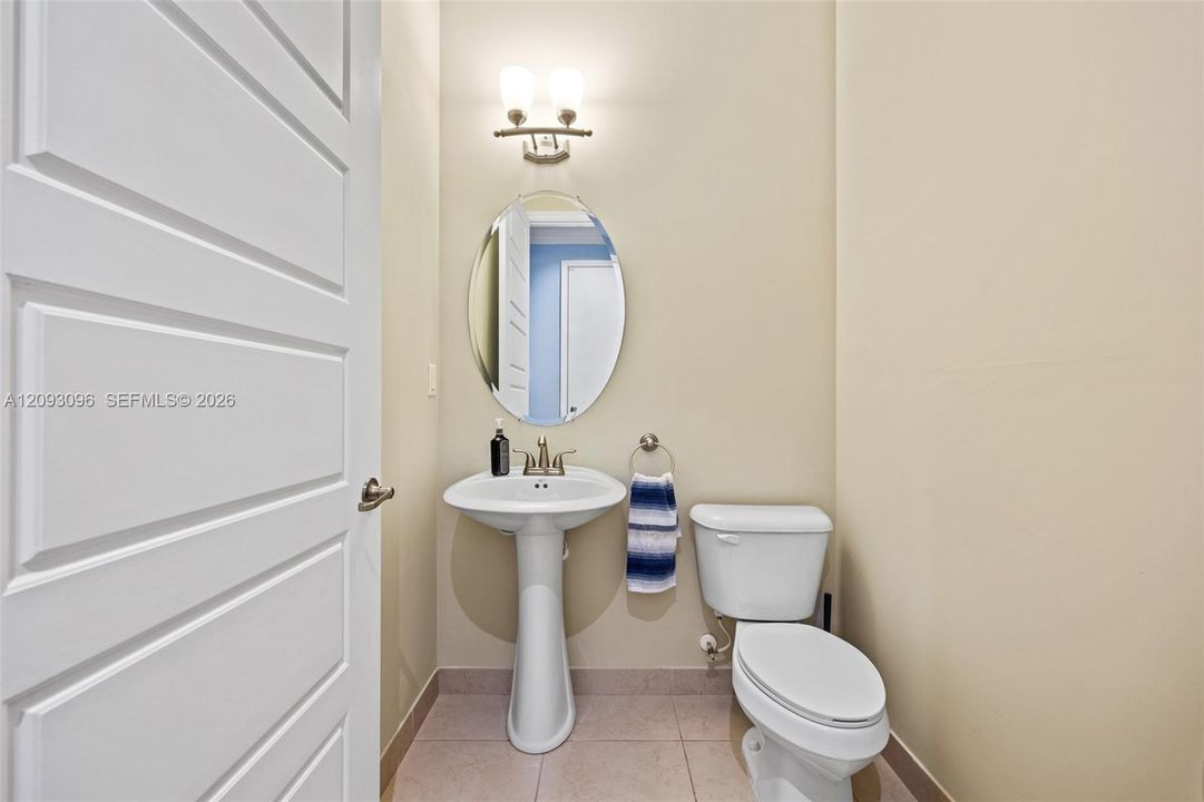 For Rent: $4,600 (4 beds, 2 baths, 2361 Square Feet)