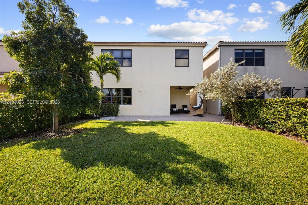 For Rent: $4,600 (4 beds, 2 baths, 2361 Square Feet)