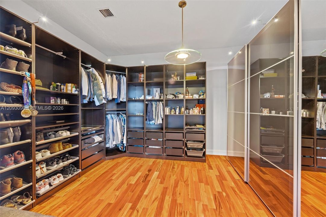 4th bedroom converted into closet