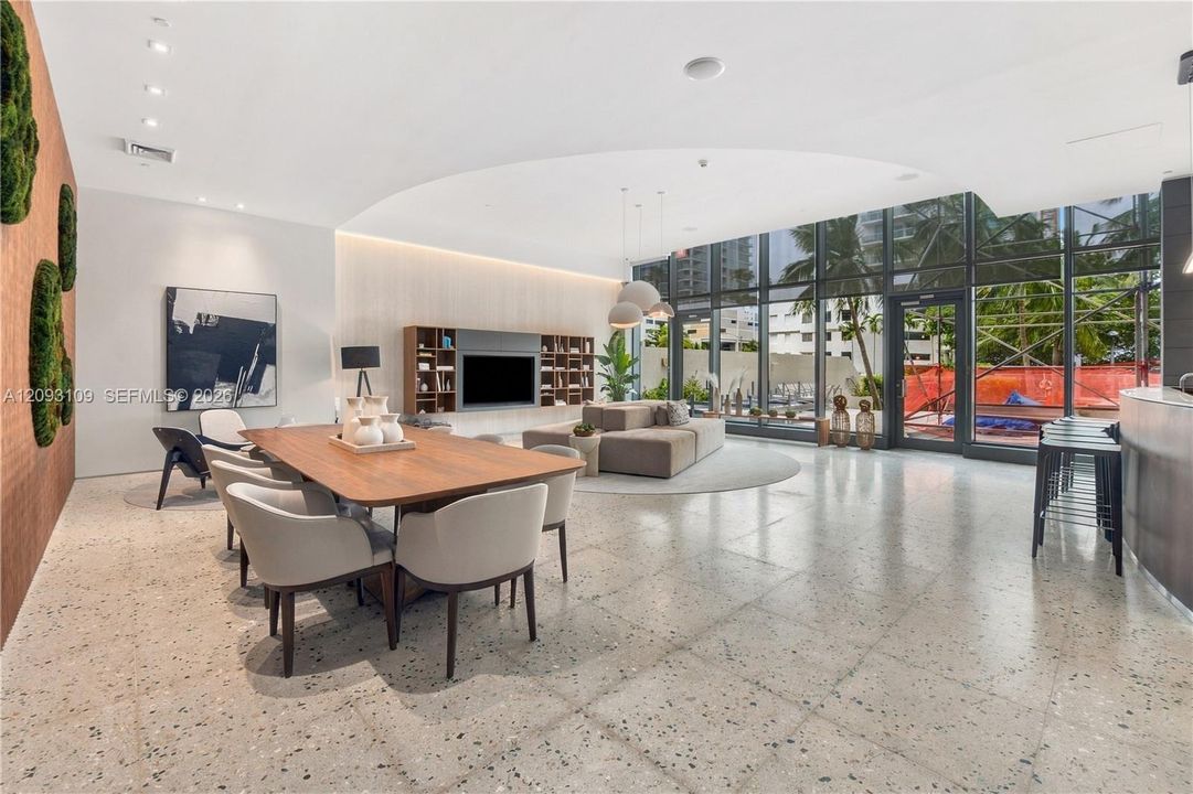 For Sale: $1,349,000 (3 beds, 2 baths, 1395 Square Feet)