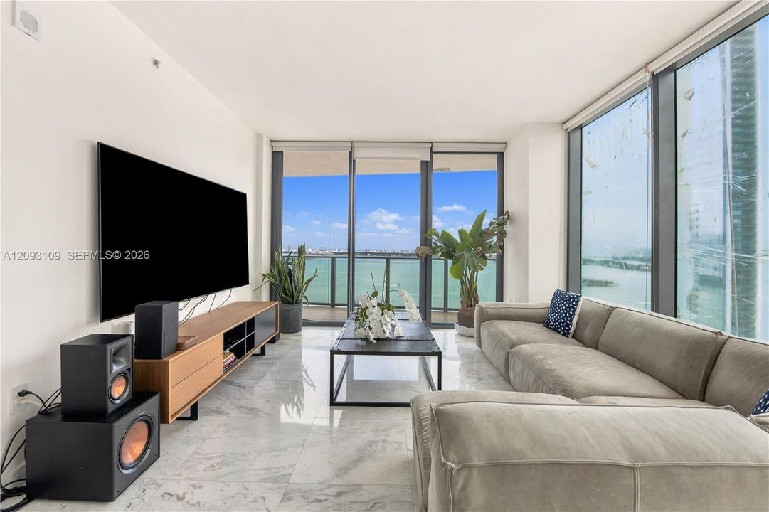 For Sale: $1,349,000 (3 beds, 2 baths, 1395 Square Feet)