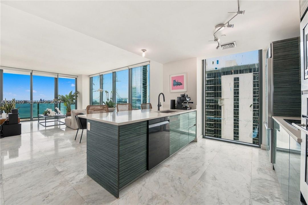 For Sale: $1,349,000 (3 beds, 2 baths, 1395 Square Feet)