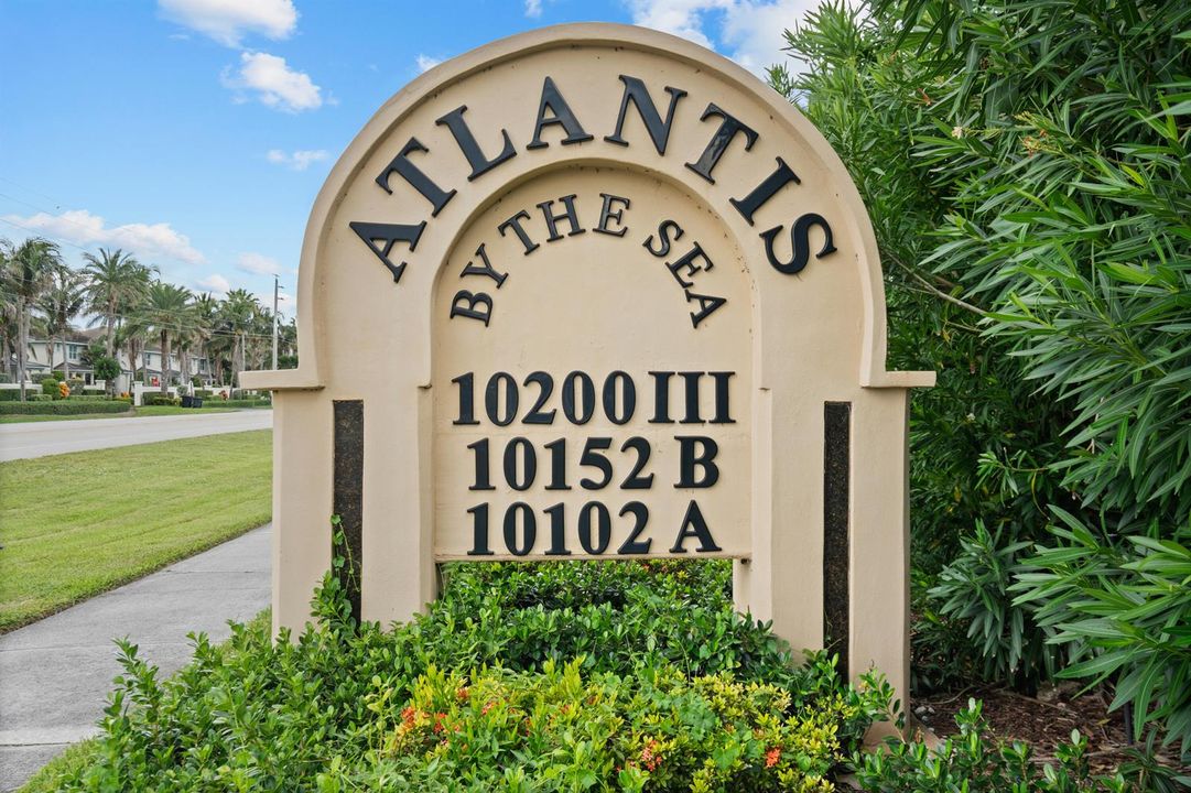 Atlantis A Building