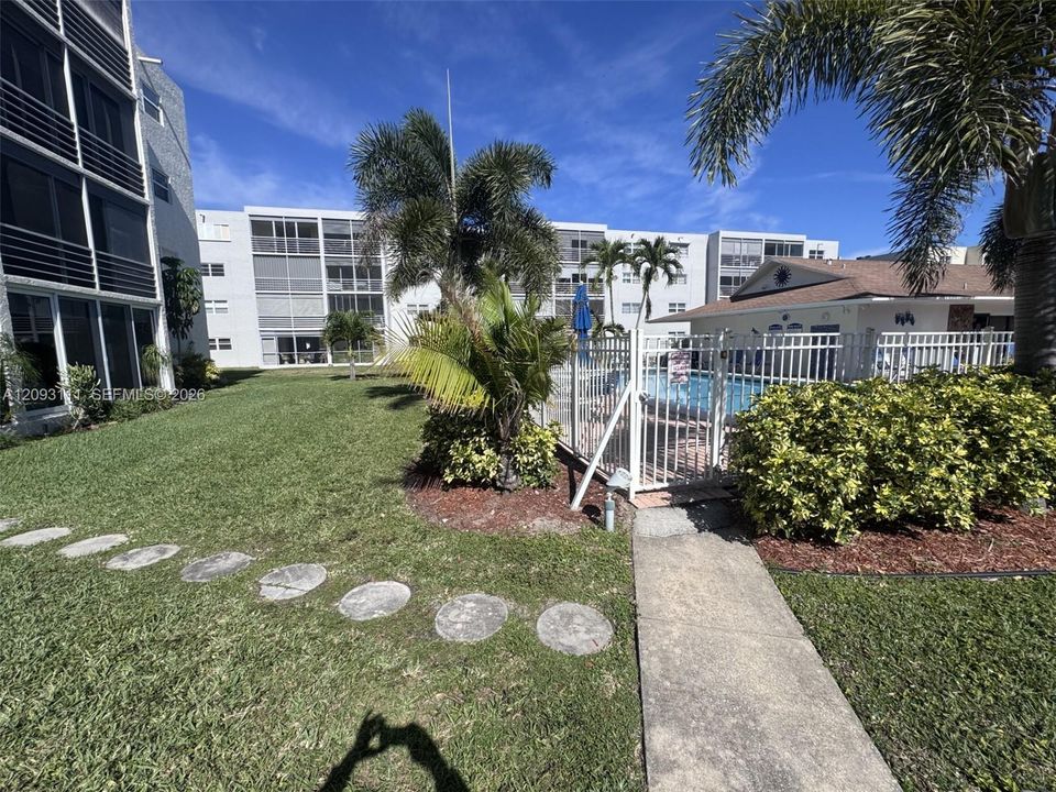 For Rent: $2,000 (2 beds, 2 baths, 1144 Square Feet)