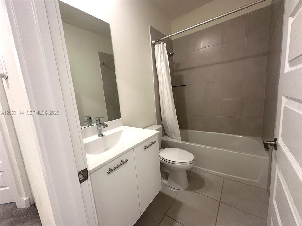 For Rent: $3,400 (3 beds, 2 baths, 1431 Square Feet)