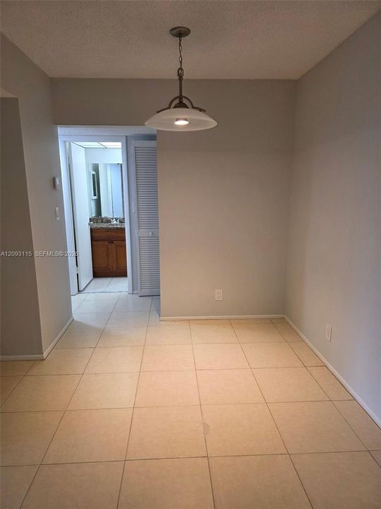 For Rent: $2,100 (2 beds, 2 baths, 936 Square Feet)