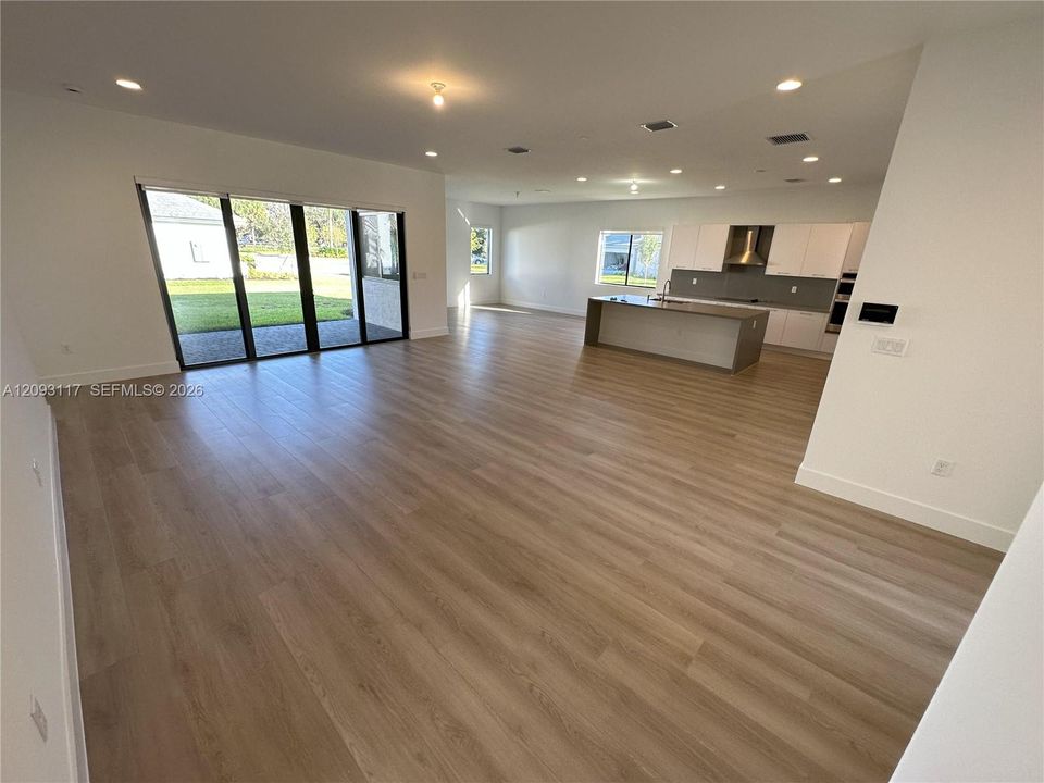 For Sale: $1,695,000 (5 beds, 4 baths, 3562 Square Feet)