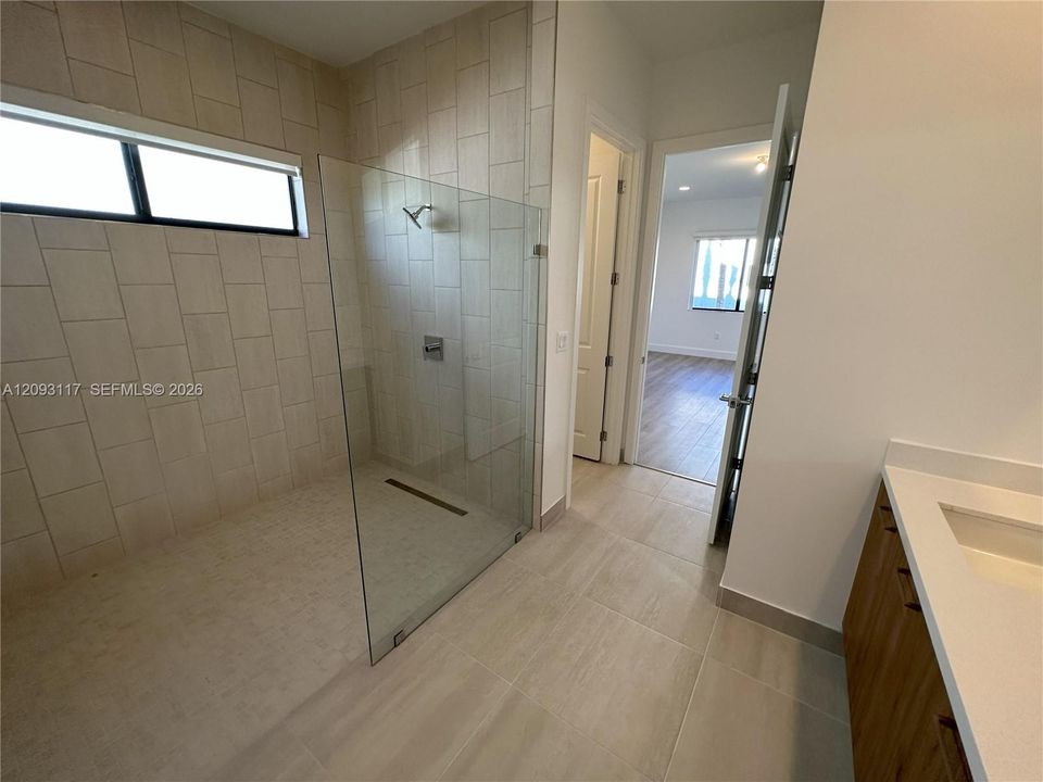 For Sale: $1,695,000 (5 beds, 4 baths, 3562 Square Feet)
