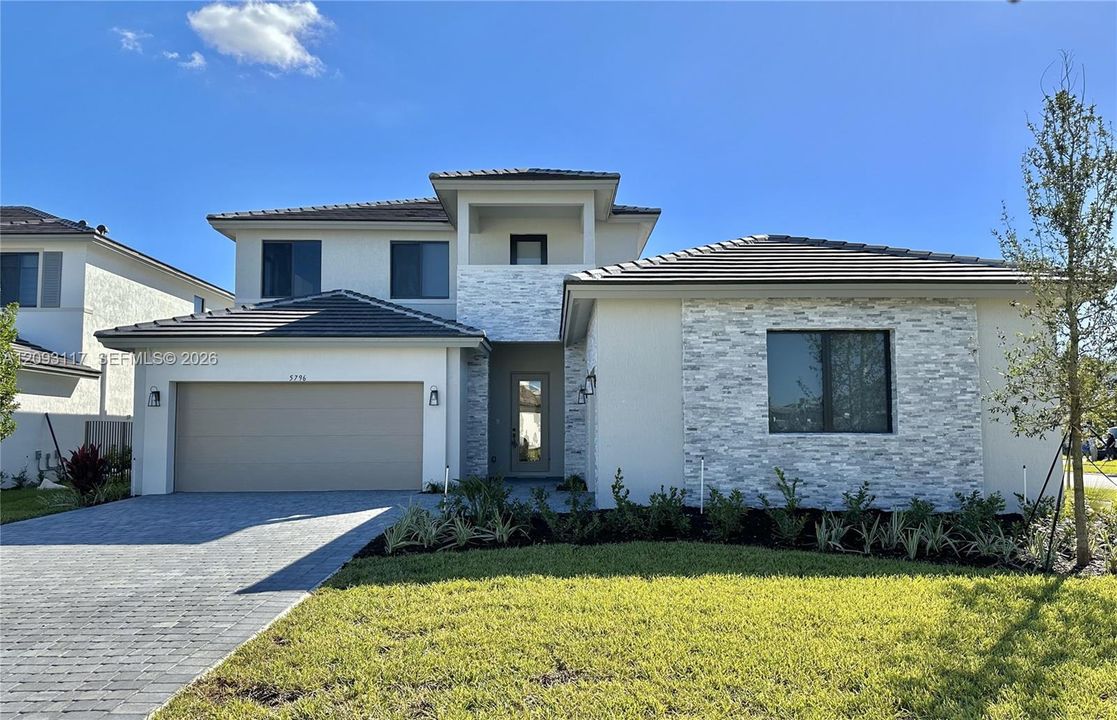 For Sale: $1,695,000 (5 beds, 4 baths, 3562 Square Feet)