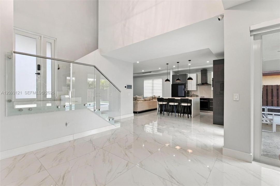На продажу: $799,000 (4 спален, 2 ванн, 2123 Квадратных фут)